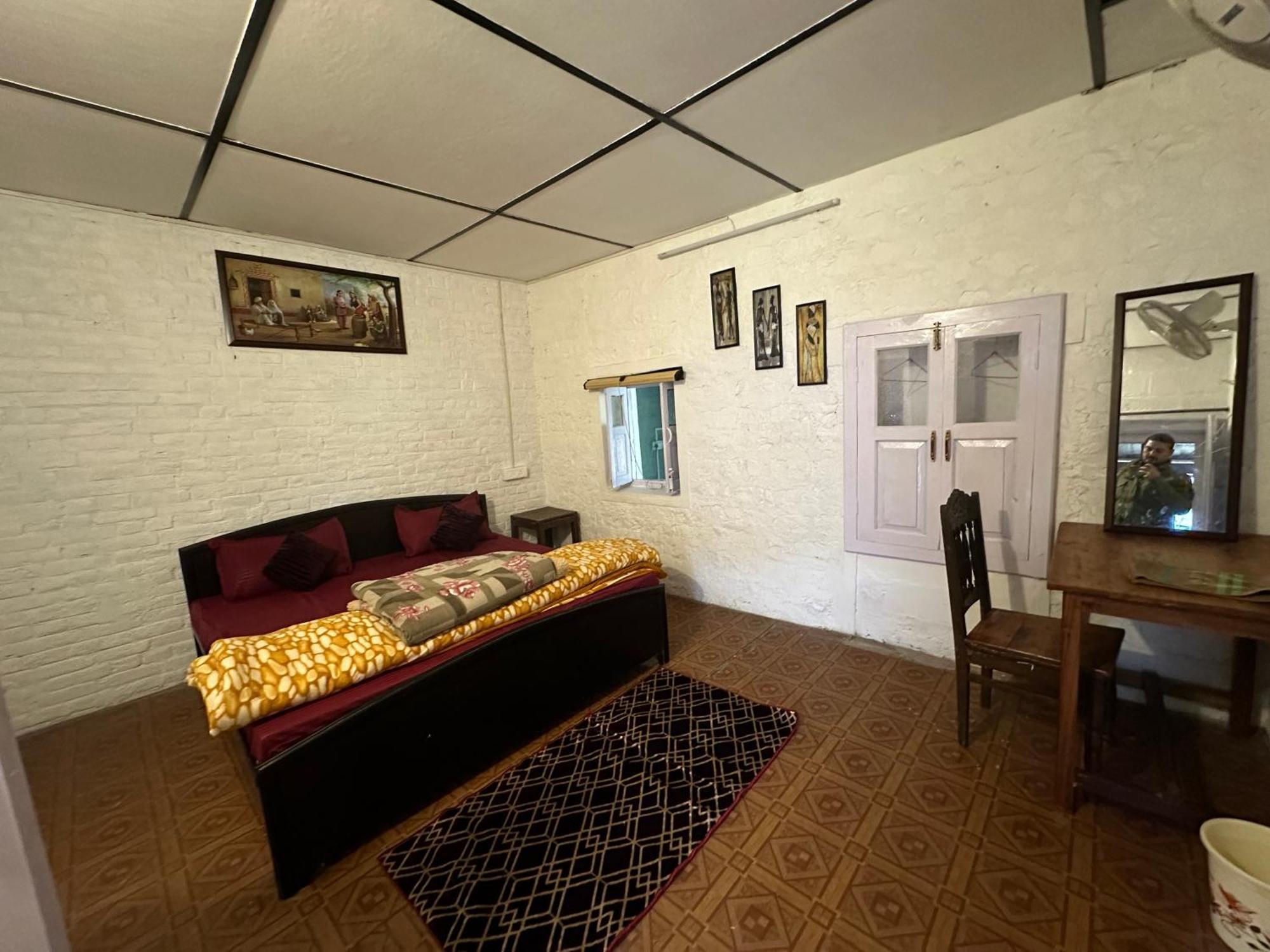 Hostel Dreamwoods A Travellers Farm Dharamshala Exterior foto