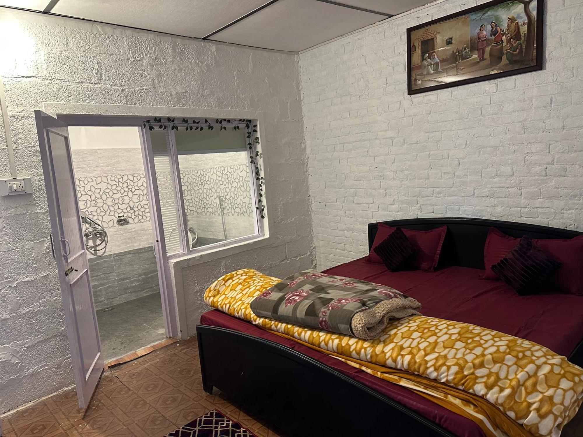 Hostel Dreamwoods A Travellers Farm Dharamshala Exterior foto